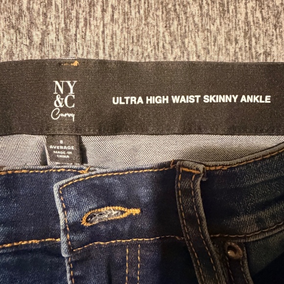 NY & Co Ultra High Waist - SZ 8 - Picture 2 of 2